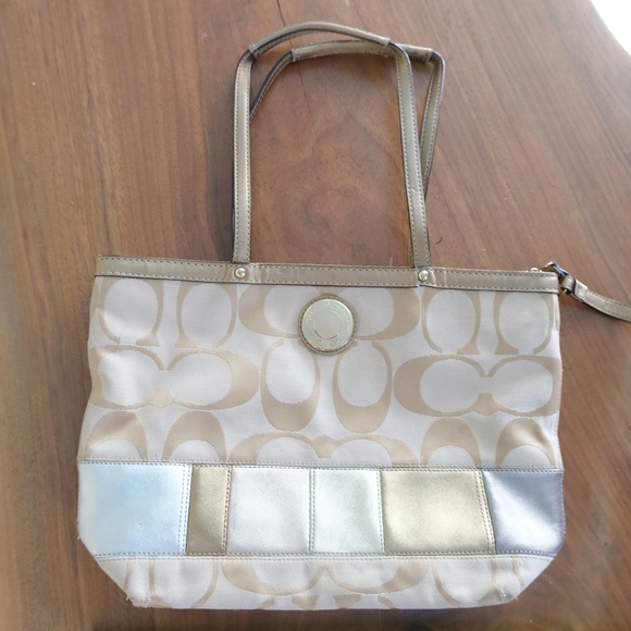 Coach Bag - Picture 12 of 12